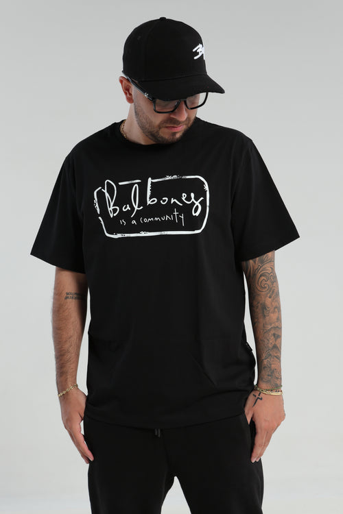 Camiseta Negra Balbony is a Community