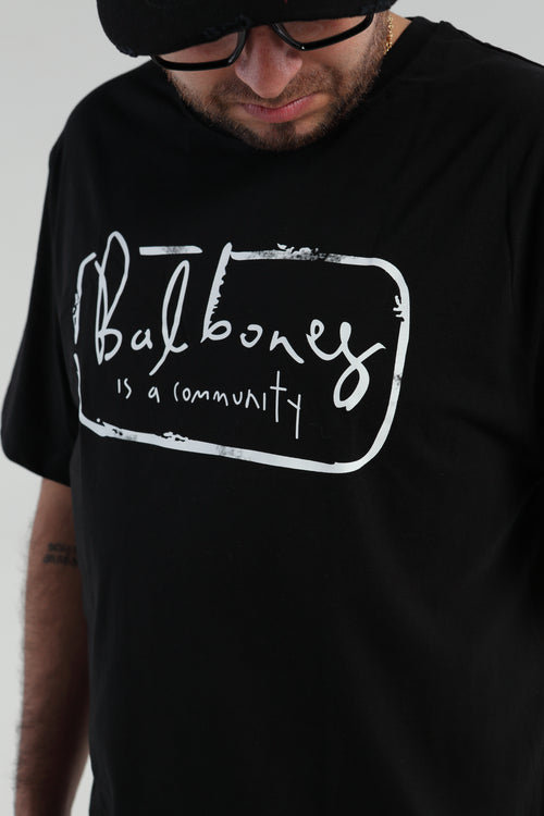 Camiseta Negra Balbony is a Community